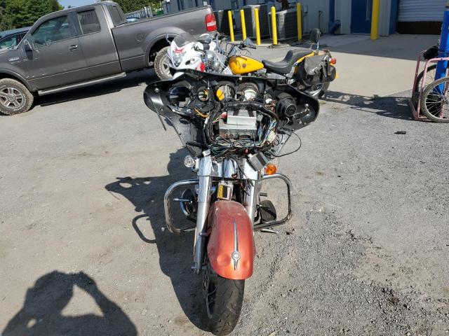 2011 HARLEY-DAVIDSON FLHX 1HD1KB415BB666306