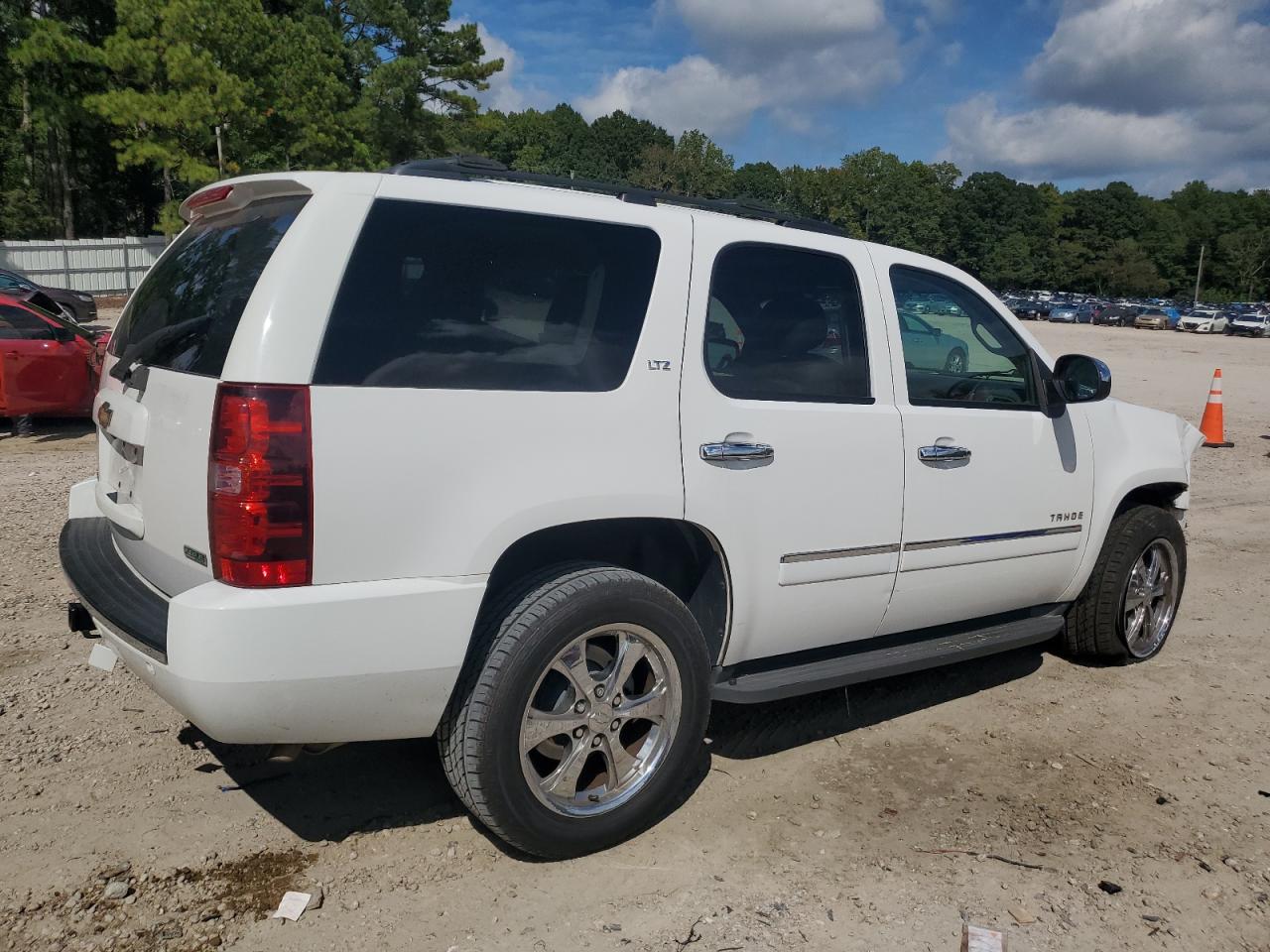 CHEVROLET TAHOE K1500 LTZ