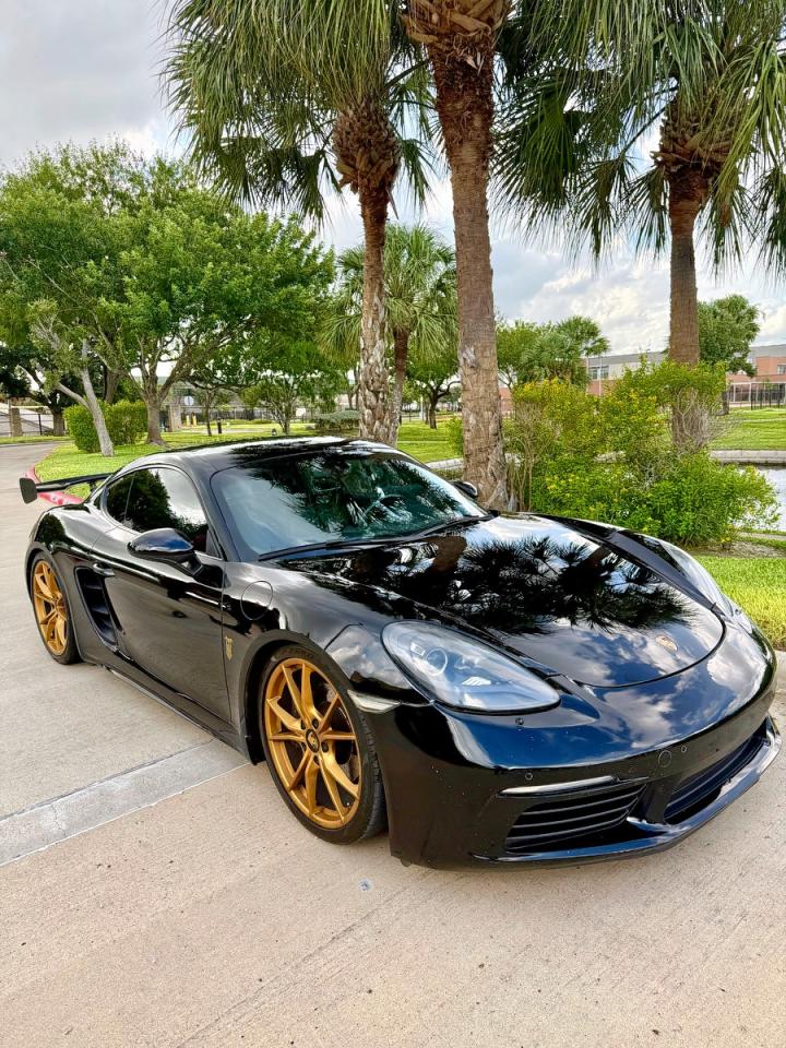 PORSCHE CAYMAN