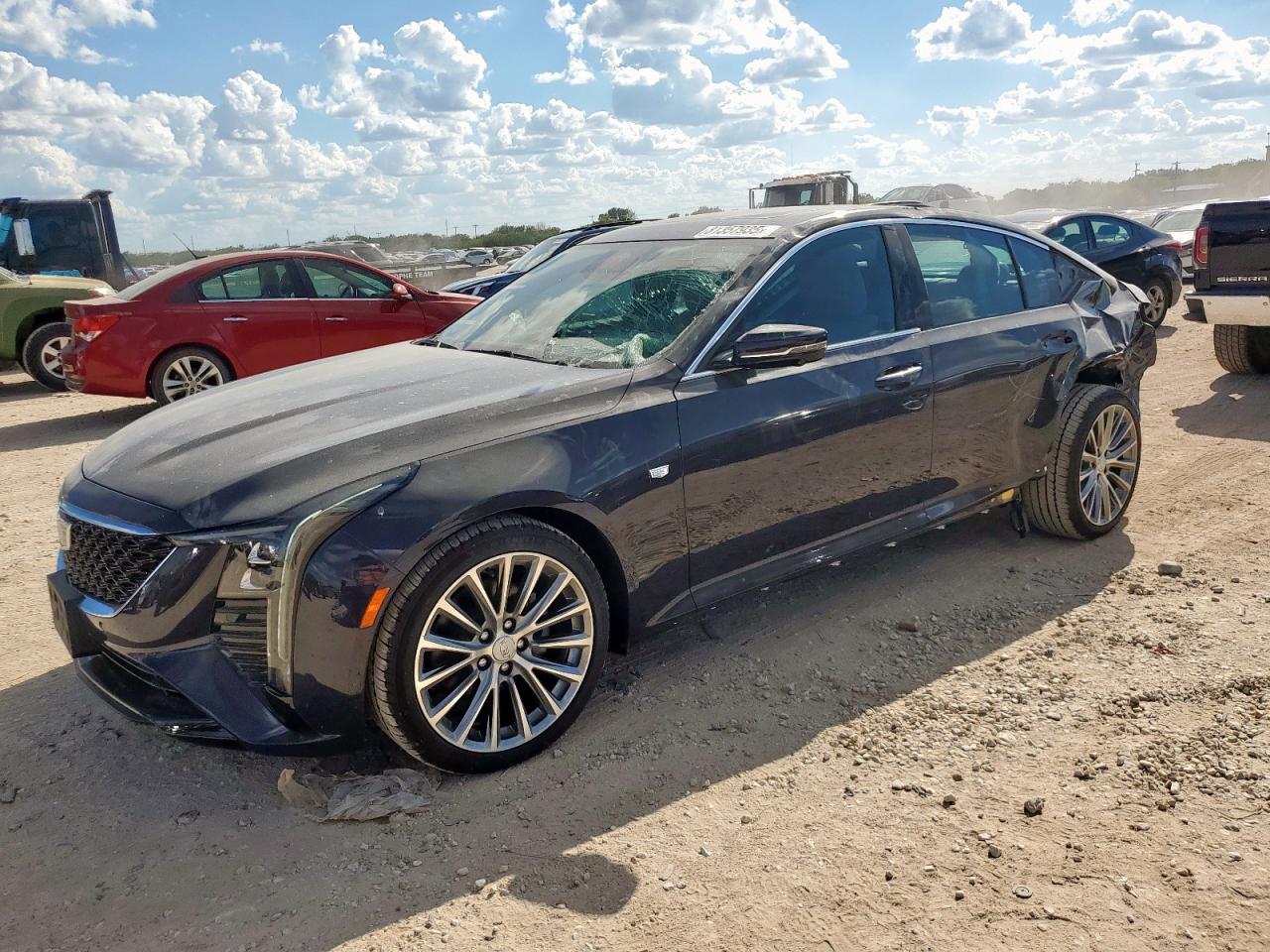 CADILLAC CT5 PREMIUM LUXURY