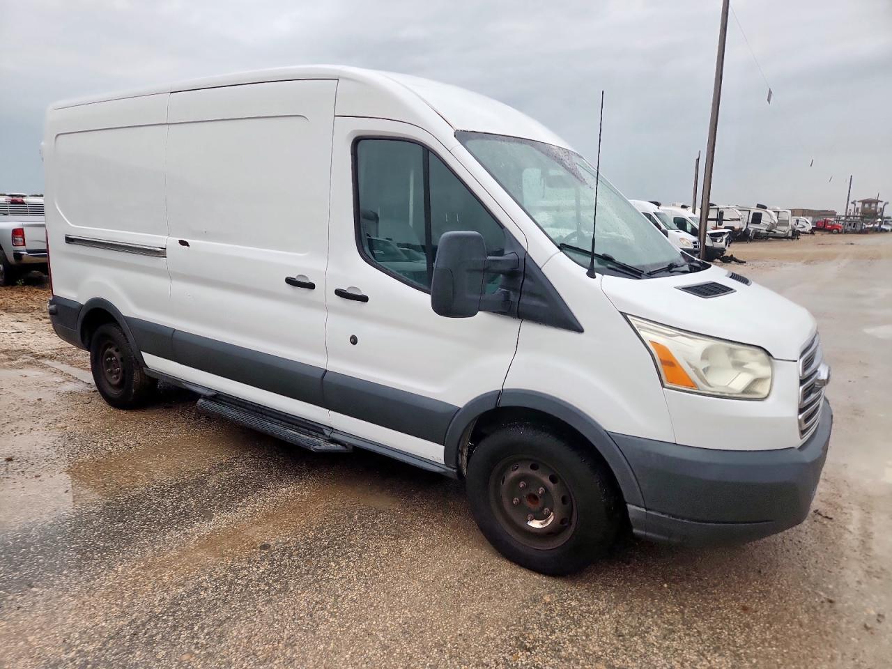 Lot #3310307991 2016 FORD TRANSIT T-