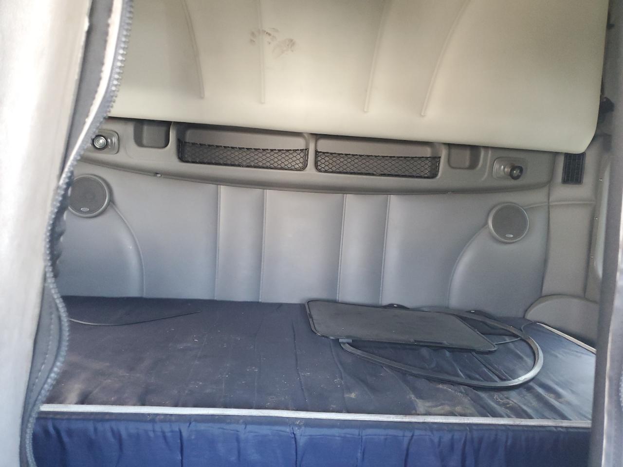 Lot #3245249609 2015 PETERBILT 587