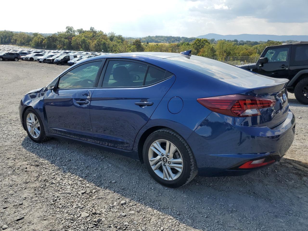 HYUNDAI ELANTRA SEL