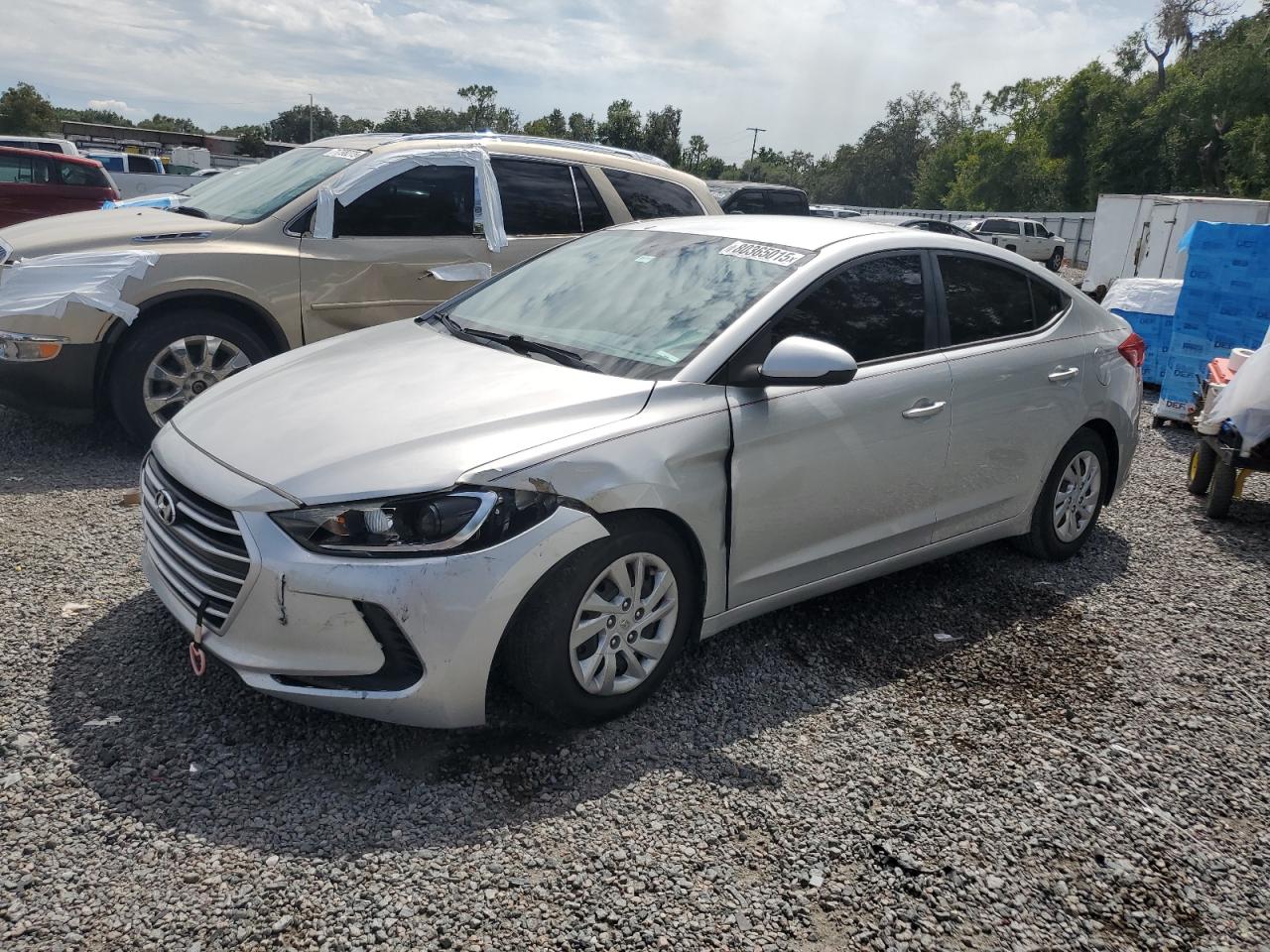 HYUNDAI ELANTRA SE