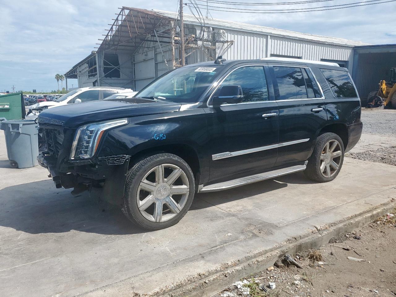 CADILLAC ESCALADE LUXURY