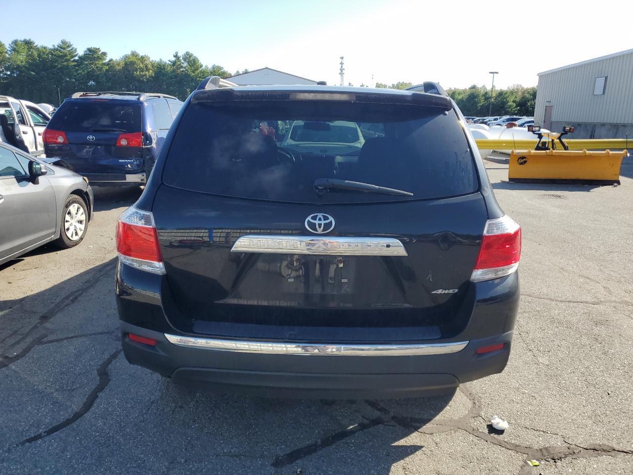 TOYOTA HIGHLANDER LIMITED
