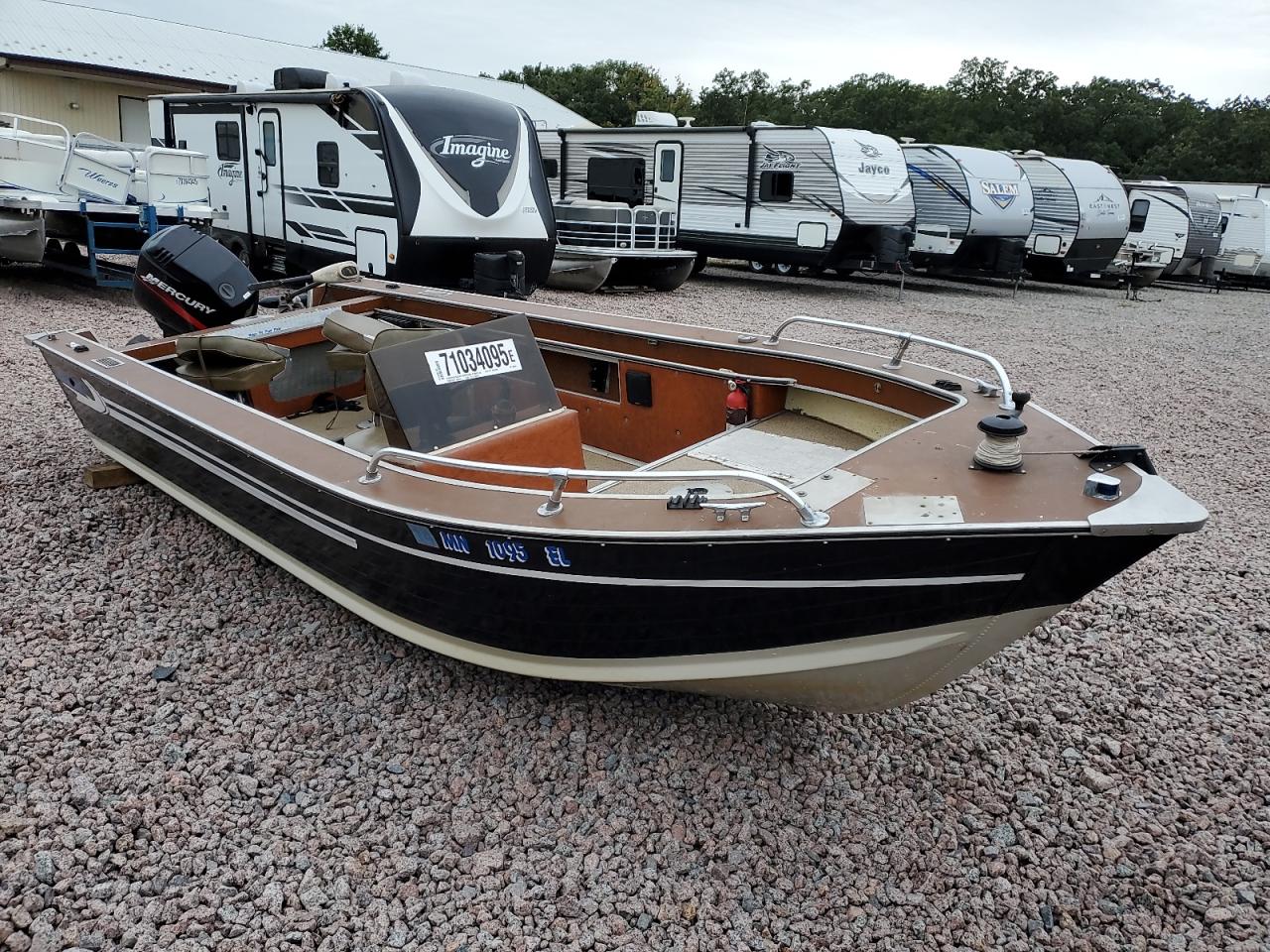Lot #3237068983 1982 BLUEWATER YACHTS BOAT