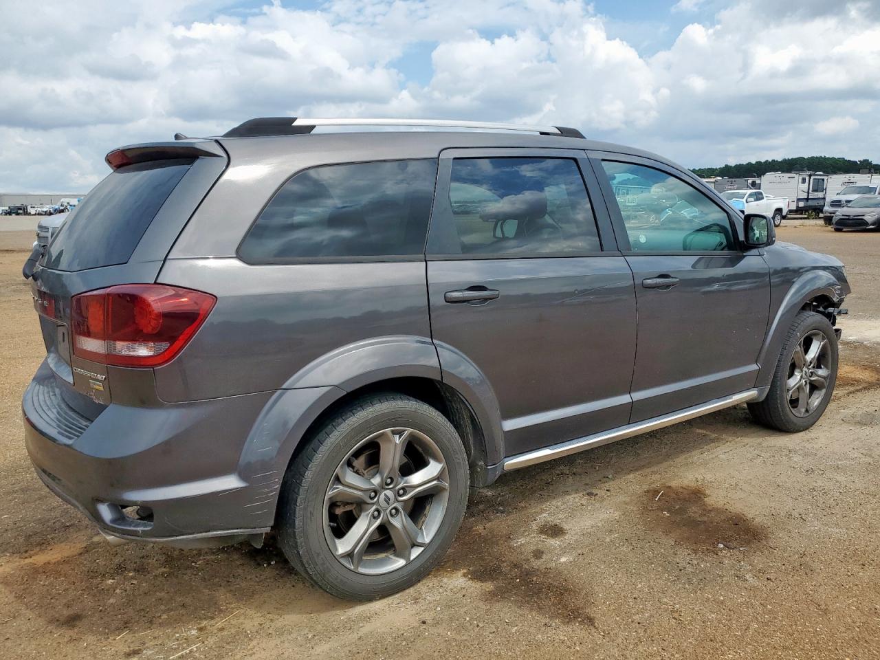 DODGE JOURNEY CROSSROAD