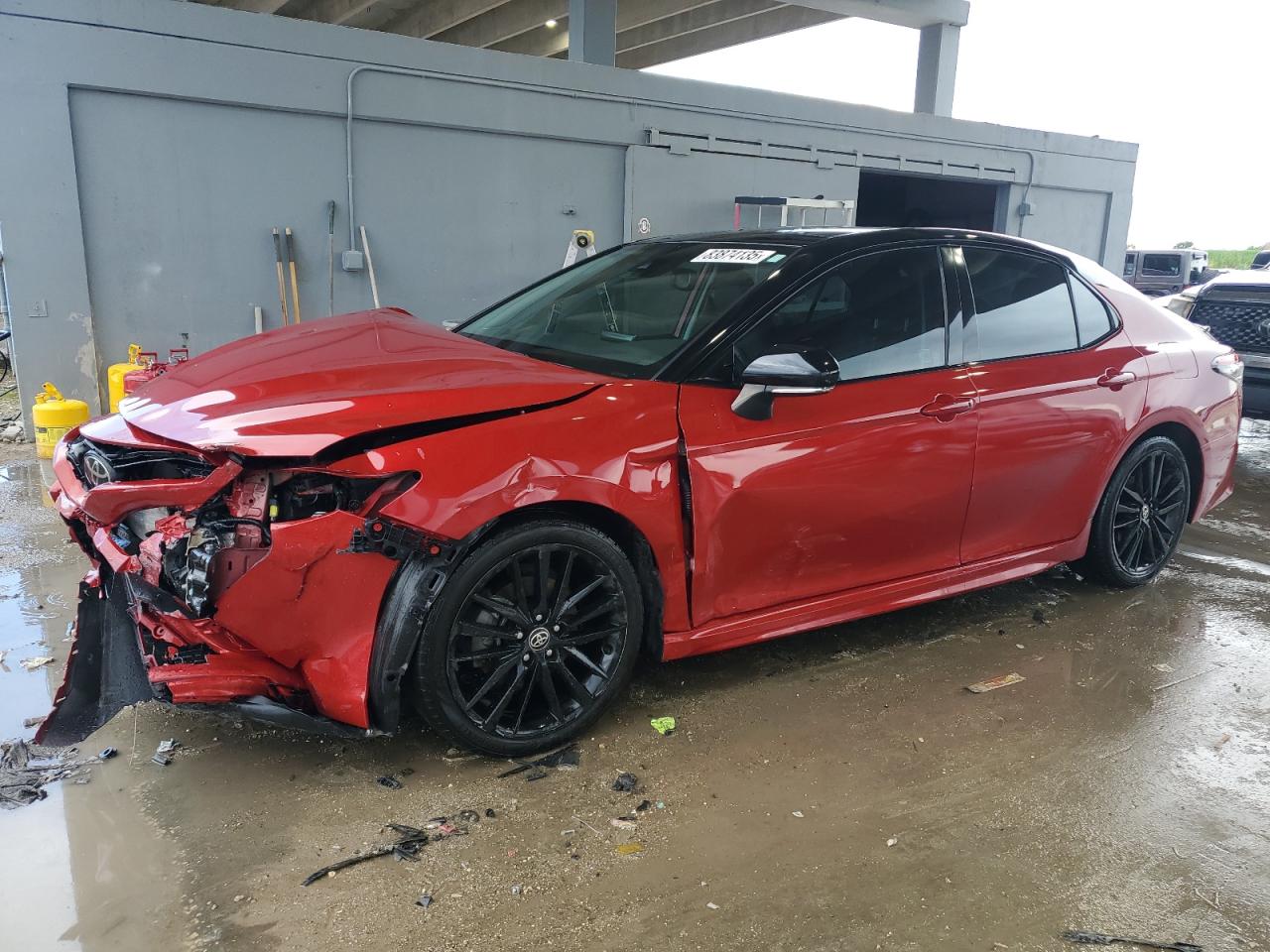 TOYOTA CAMRY XSE