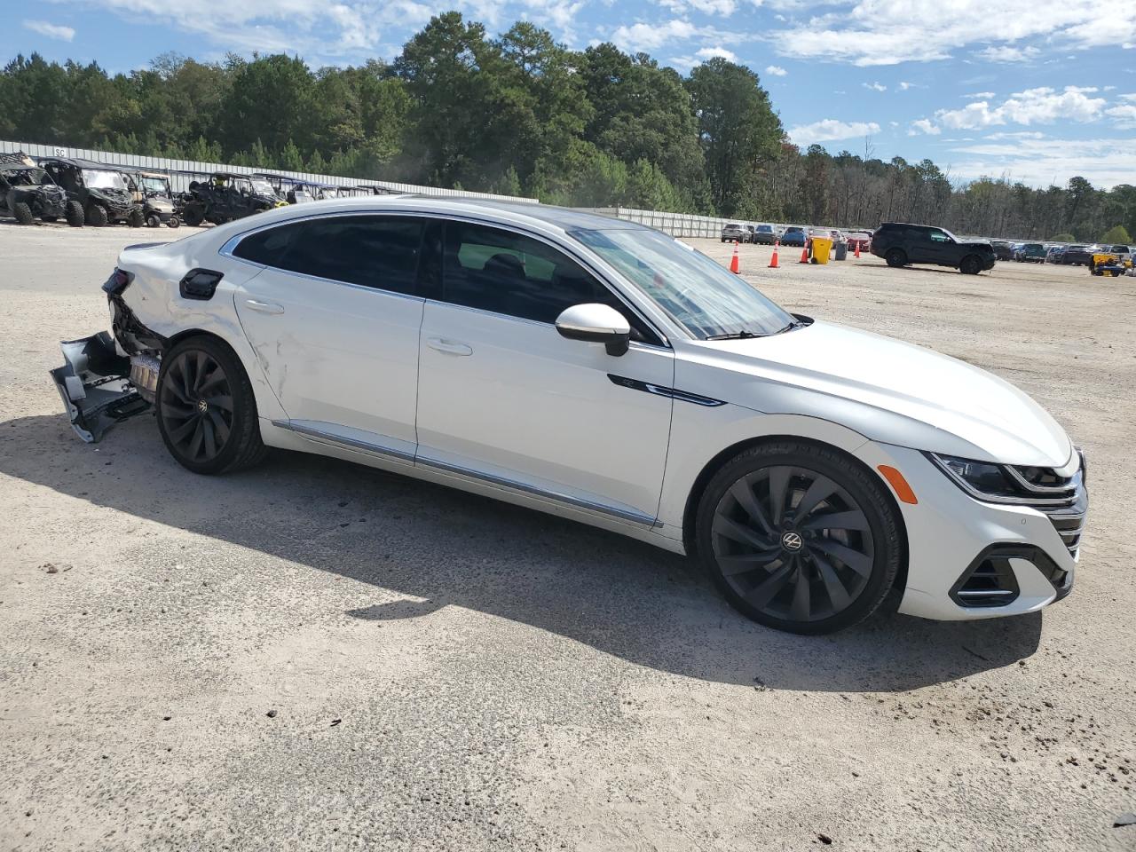 VOLKSWAGEN ARTEON SEL R-LINE