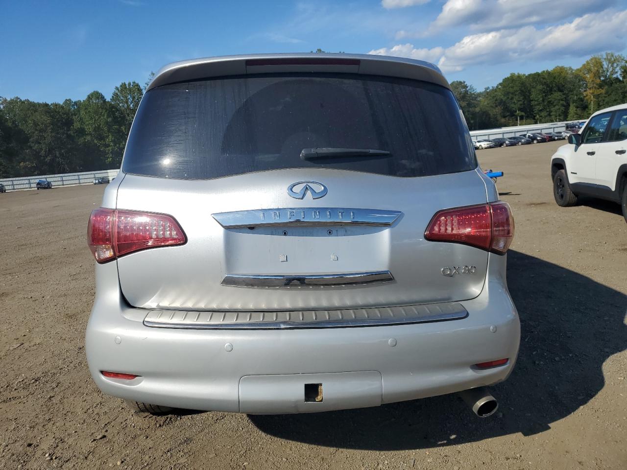 INFINITI QX80