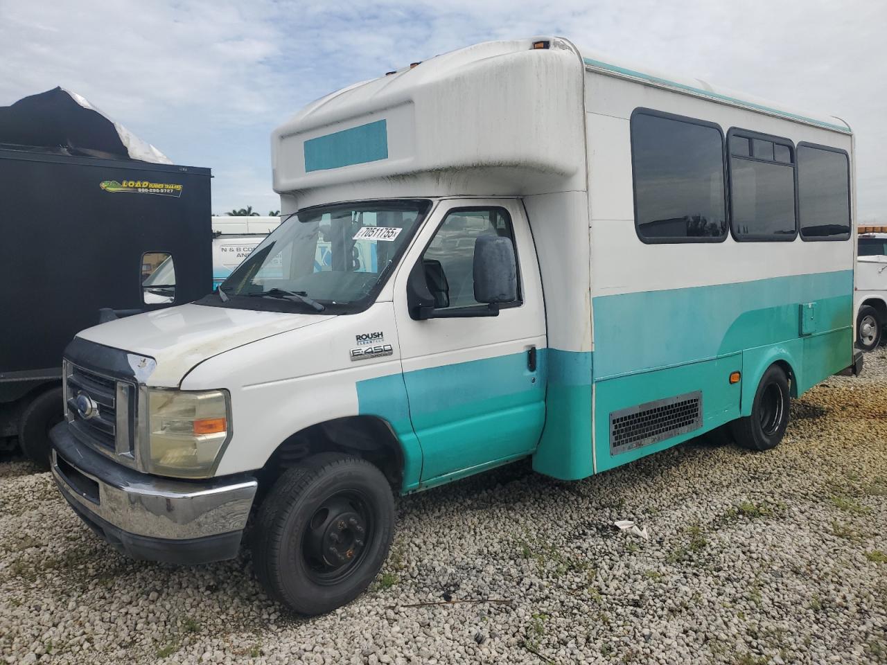 FORD ECONOLINE E450 SUPER DUTY CUTAWAY VAN