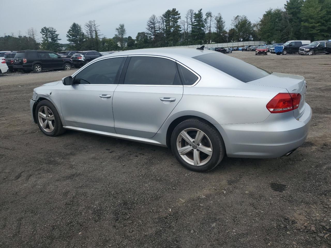 VOLKSWAGEN PASSAT SE