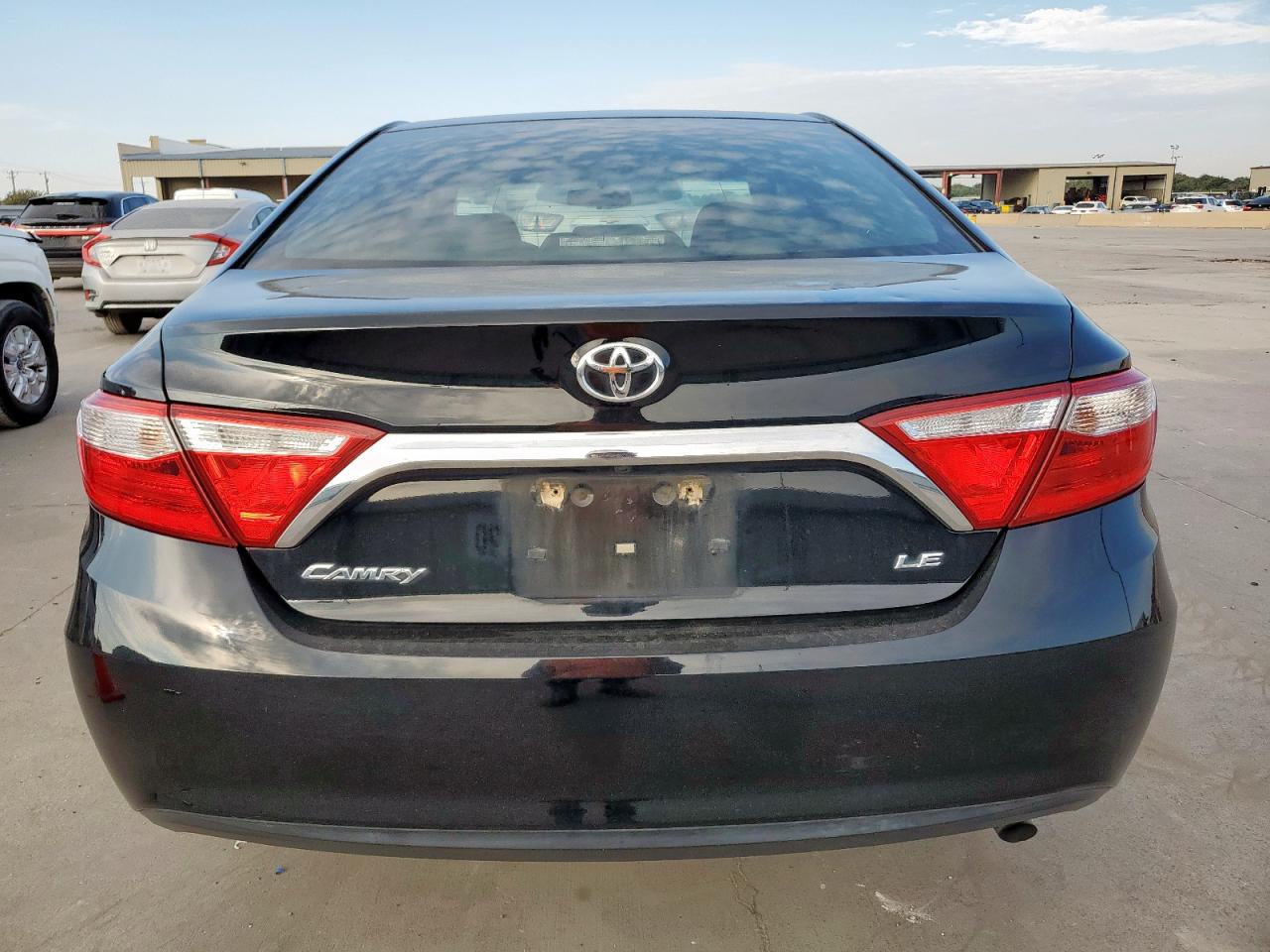 TOYOTA CAMRY LE