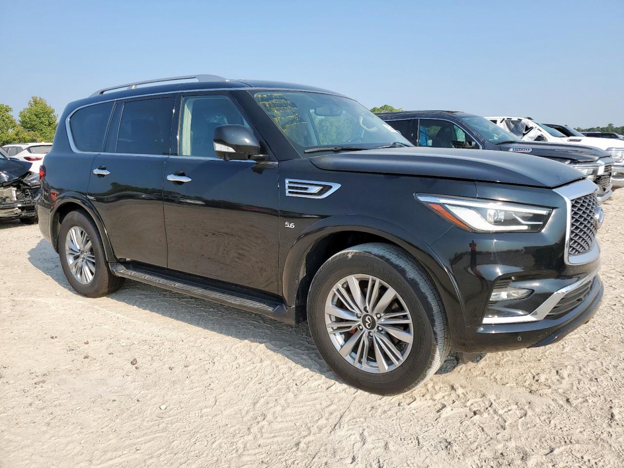INFINITI QX80 LUXE
