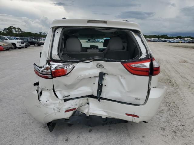 2016 TOYOTA SIENNA XLE 5TDYK3DC8GS720138