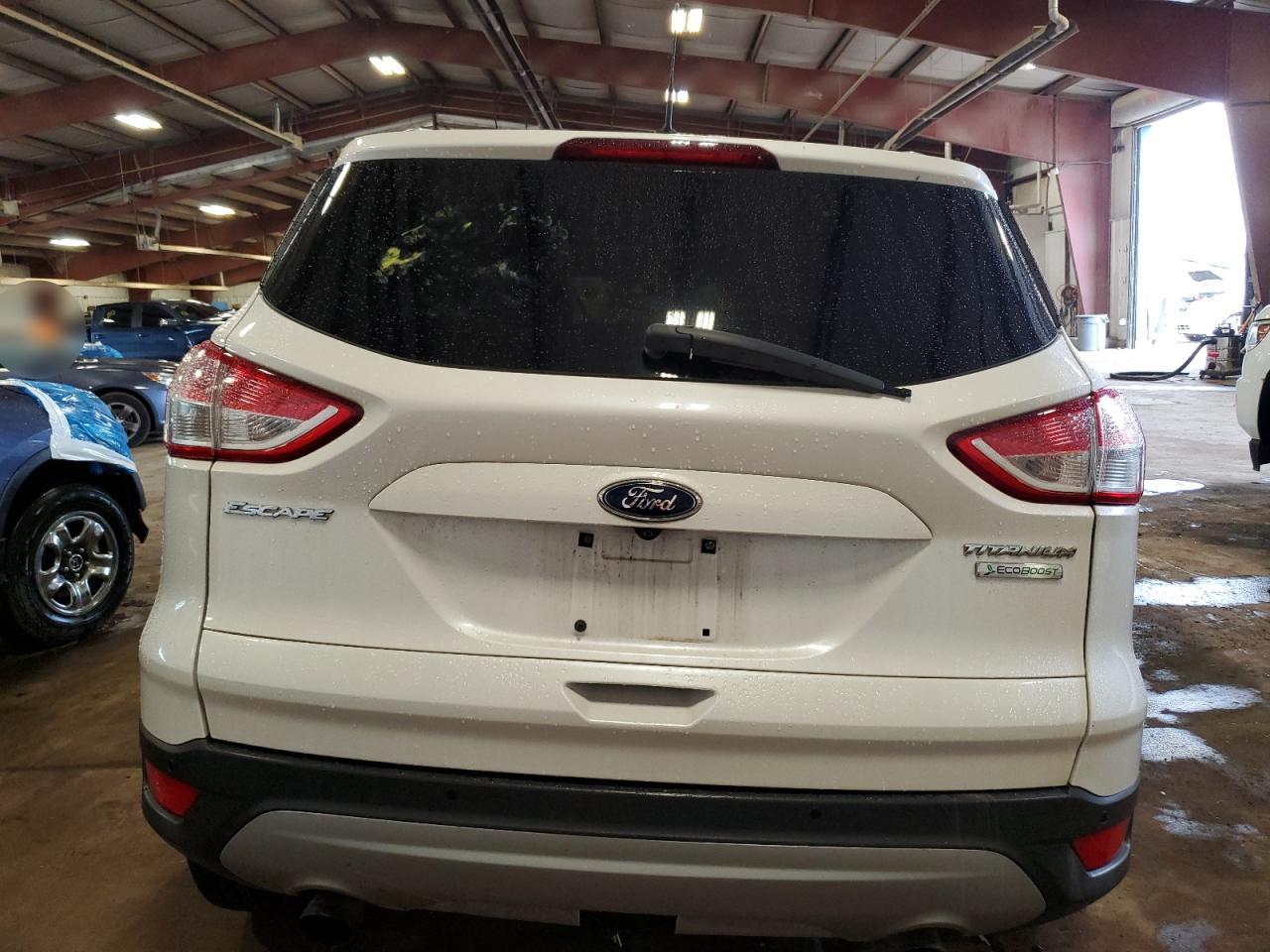 FORD ESCAPE TITANIUM