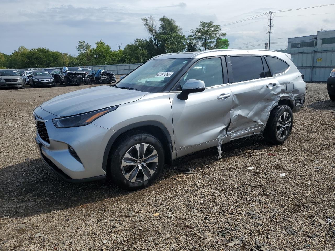 TOYOTA HIGHLANDER HYBRID XLE