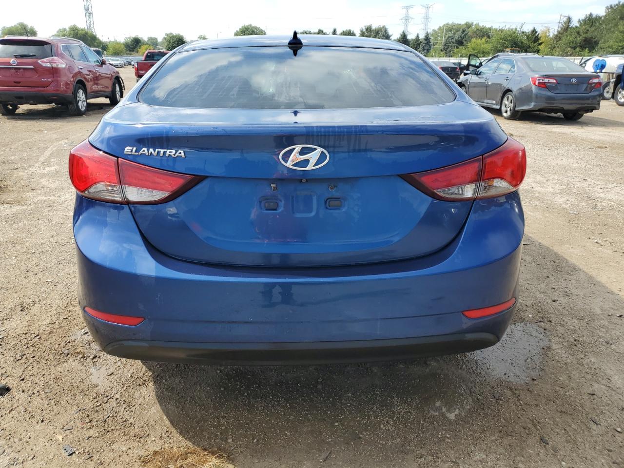 HYUNDAI ELANTRA SE