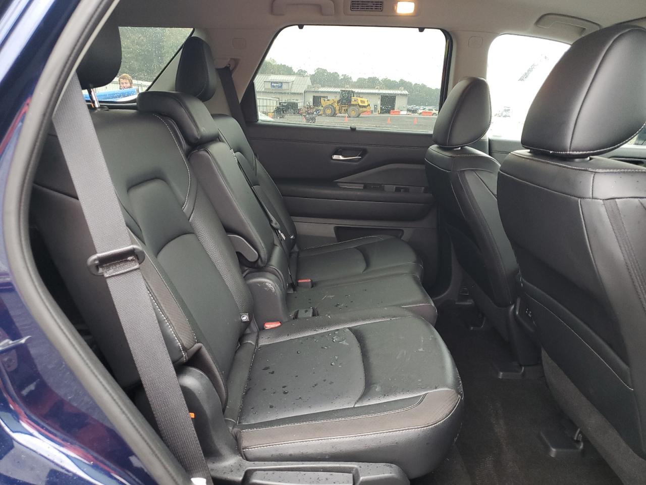 NISSAN PATHFINDER SL