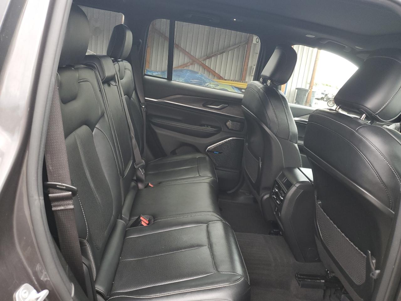 JEEP GRAND CHEROKEE OVERLAND