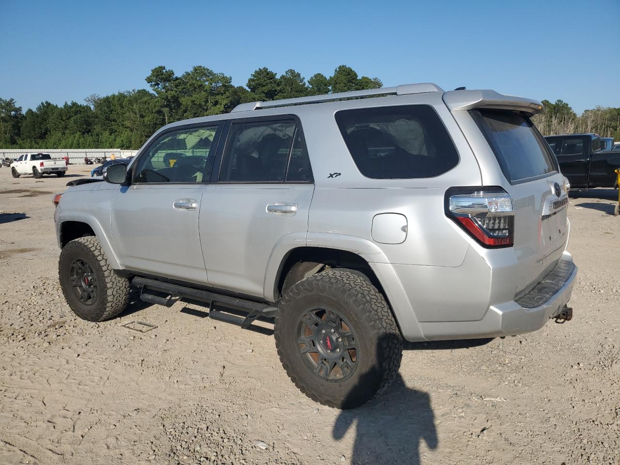 TOYOTA 4RUNNER SR5/SR5 PREMIUM