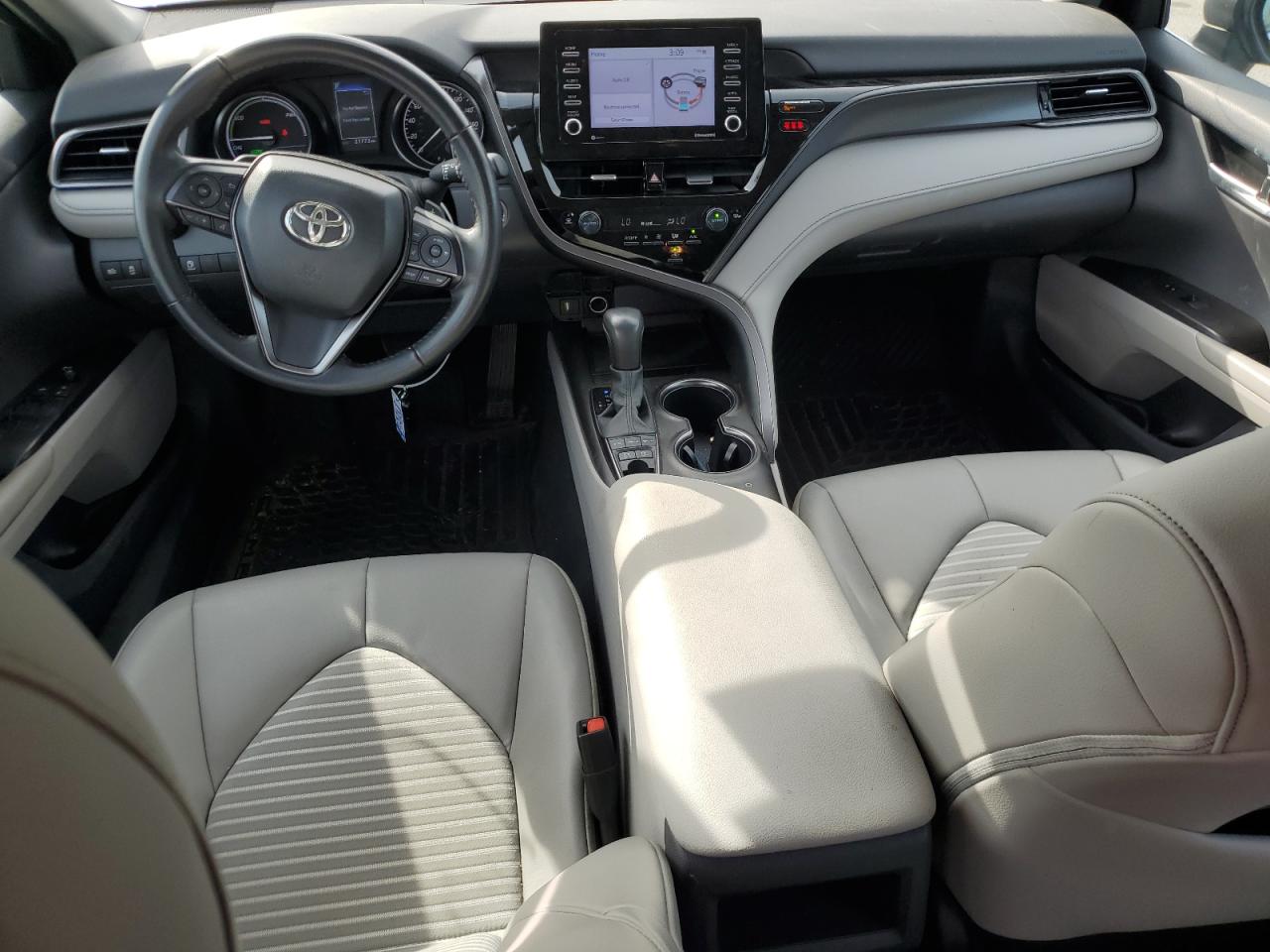 TOYOTA CAMRY SE NIGHT SHADE