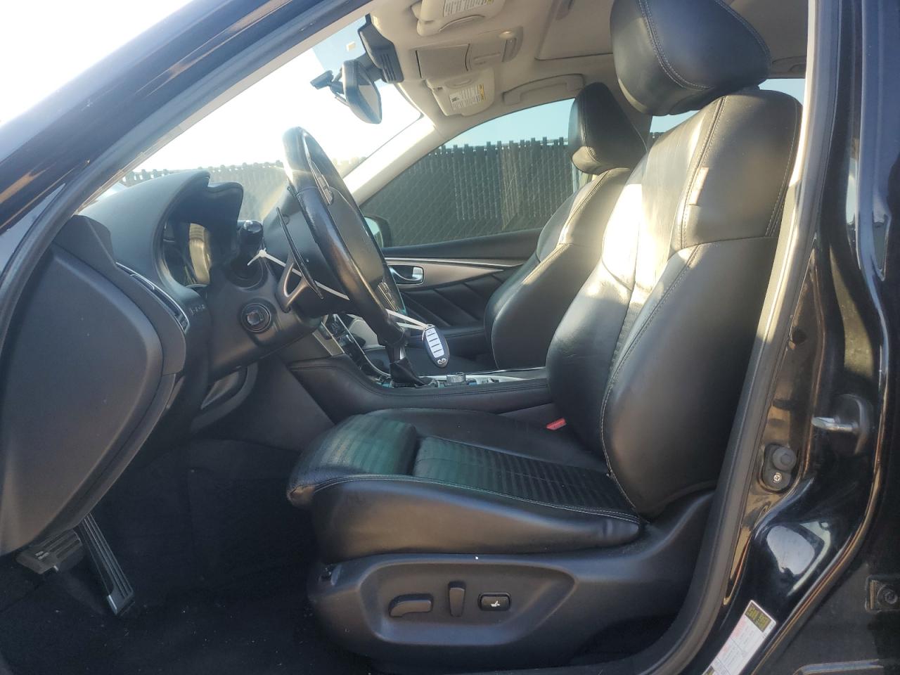 INFINITI Q50 RED SPORT 400