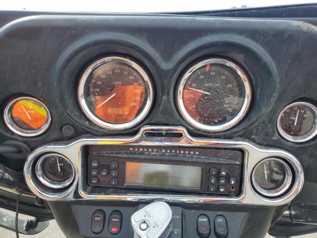 2010 HARLEY-DAVIDSON FLHTCU 1HD1FC411AB657854