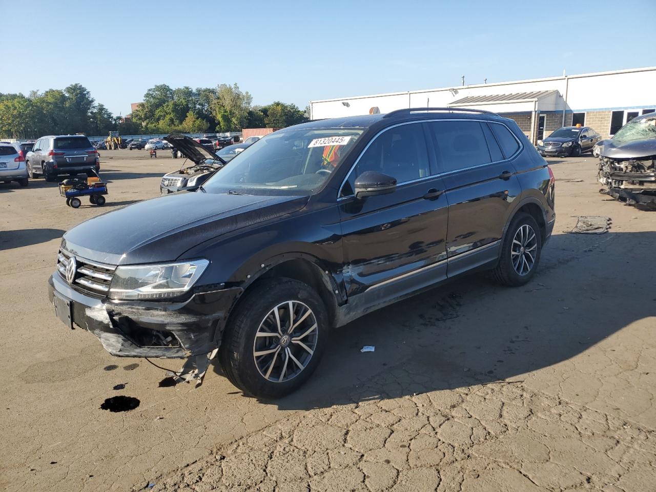 VOLKSWAGEN TIGUAN SE