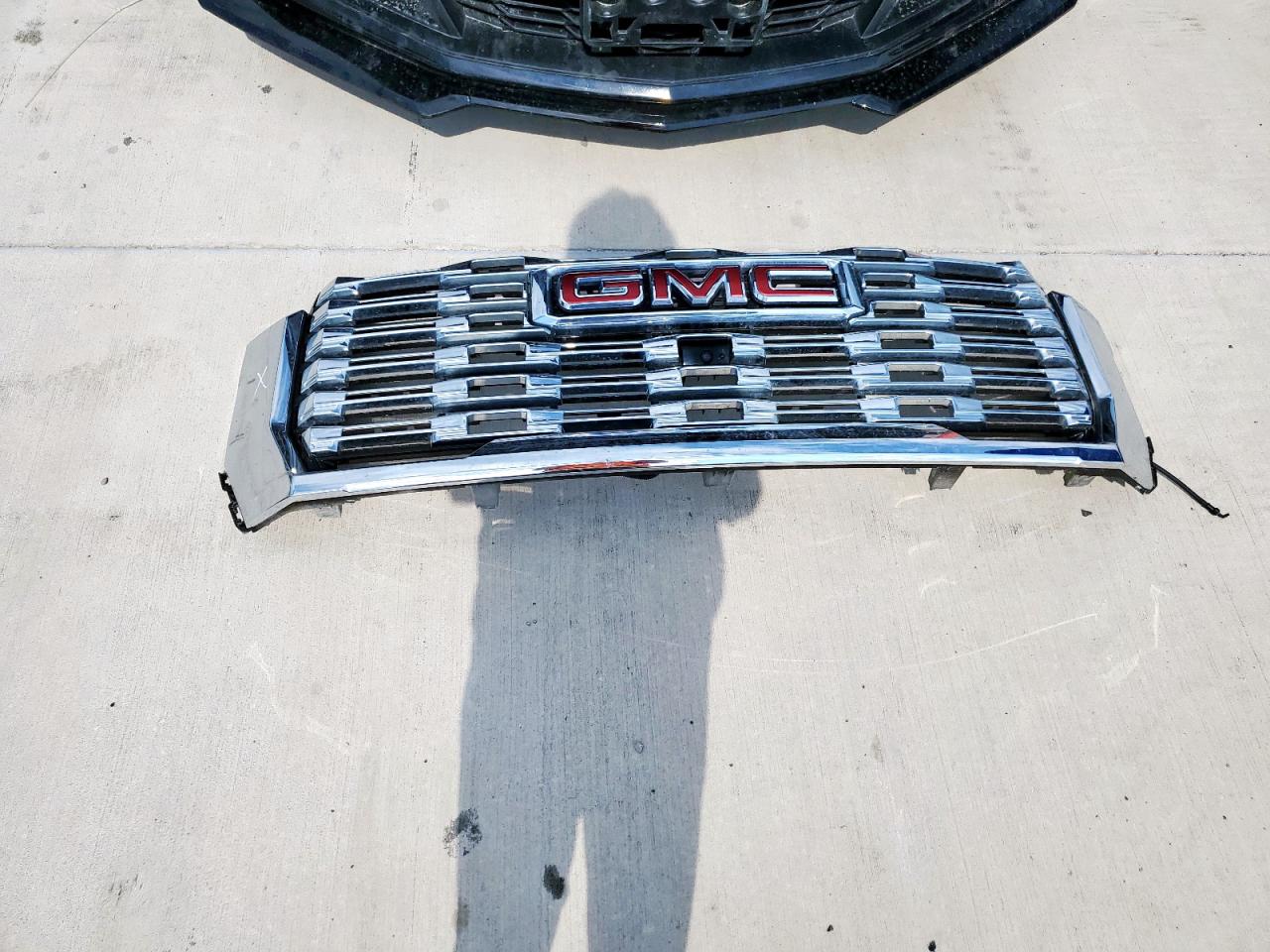 GMC SIERRA K2500 DENALI