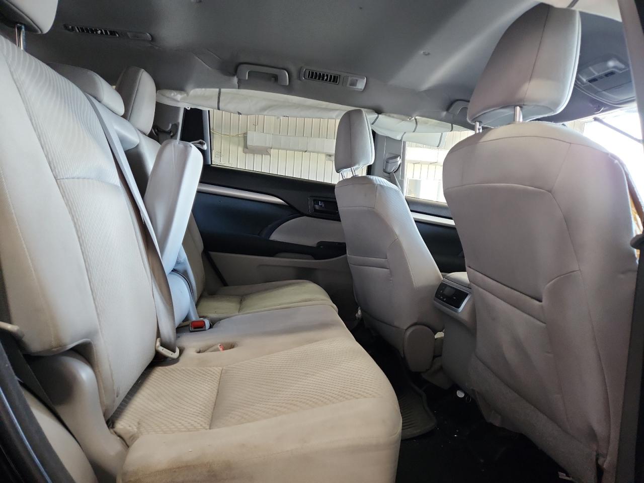 TOYOTA HIGHLANDER LE