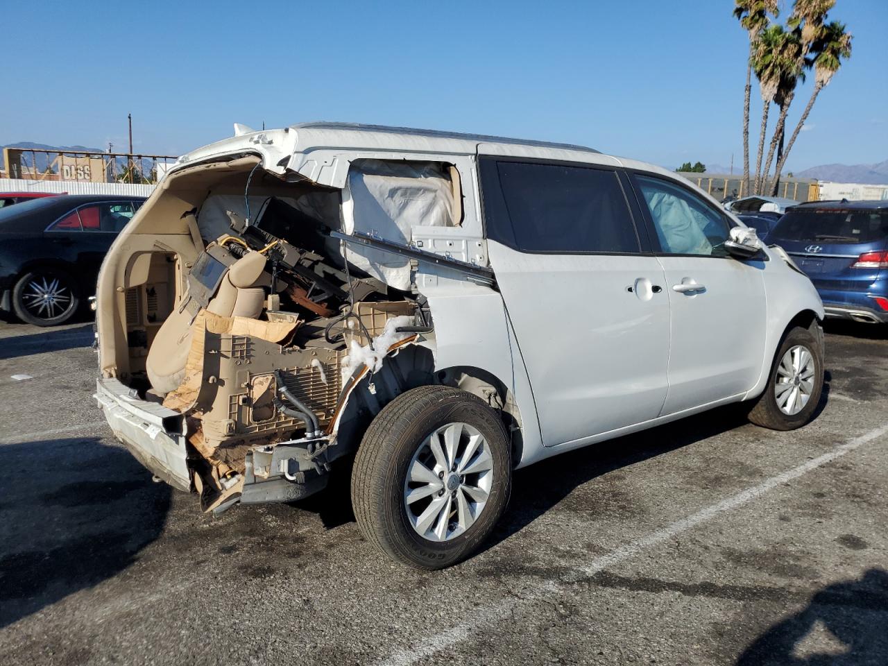 Lot #3283798416 2016 KIA SEDONA LX