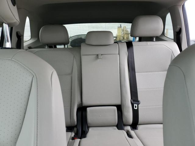 2018 VOLKSWAGEN TIGUAN SE 3VV2B7AX4JM184723