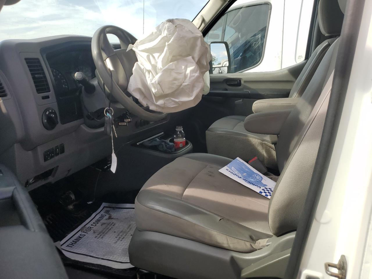 NISSAN NV2500 2500 S