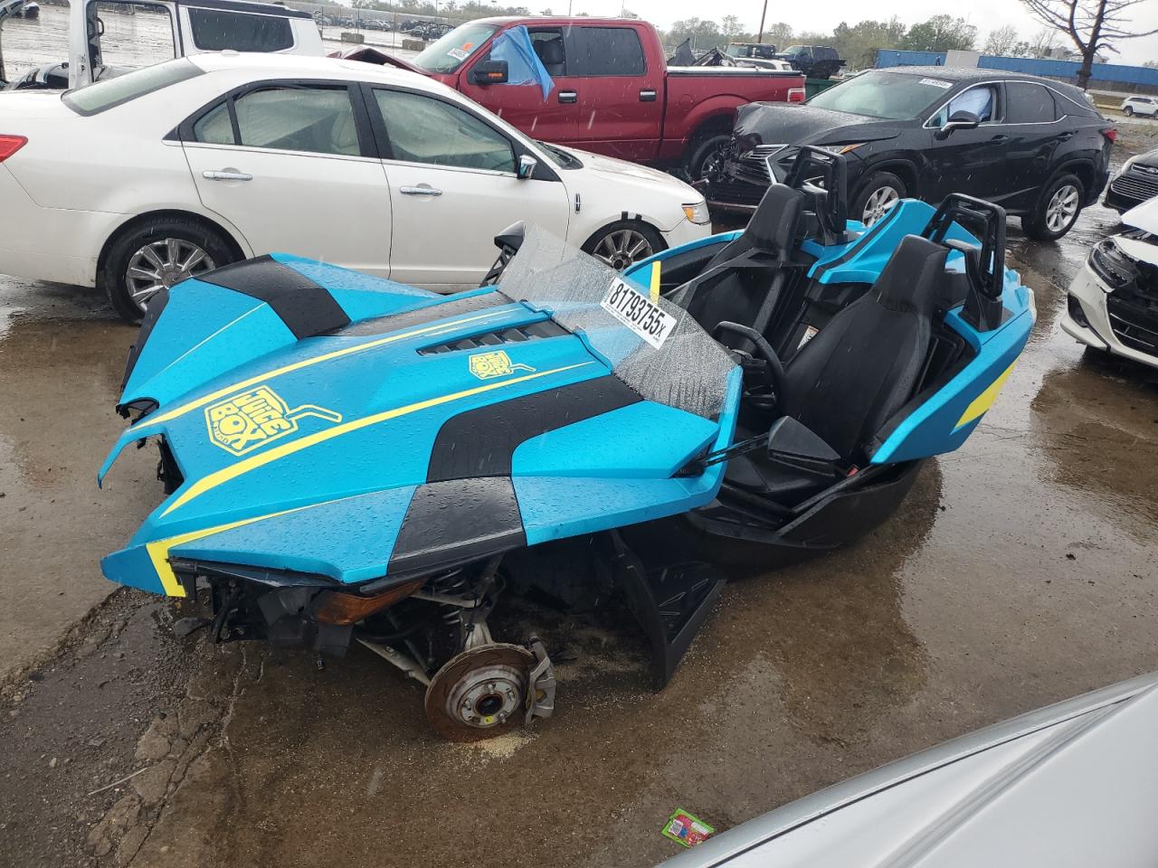 Lot #3302821932 2021 POLARIS SLINGSHOT