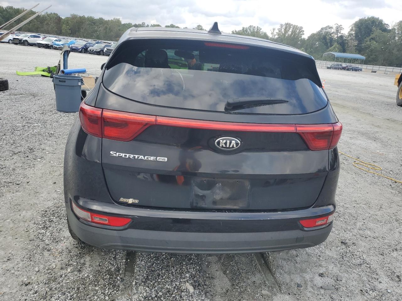KIA SPORTAGE LX