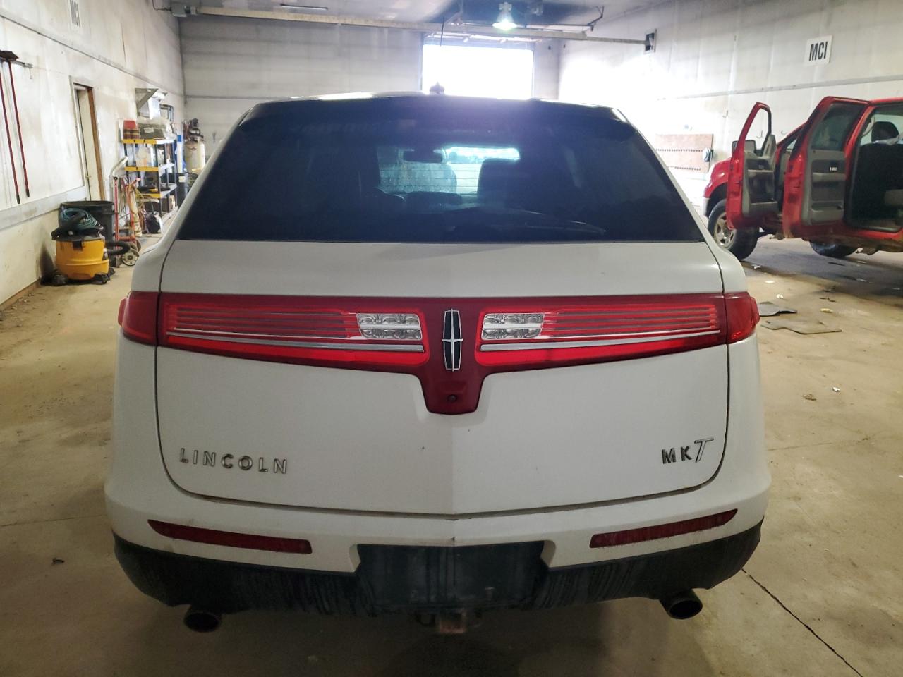 LINCOLN MKT