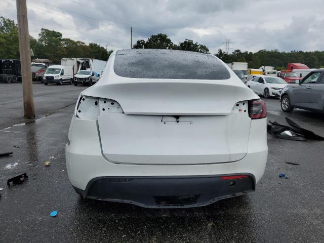 2022 TESLA MODEL Y 7SAYGAEE5NF383681