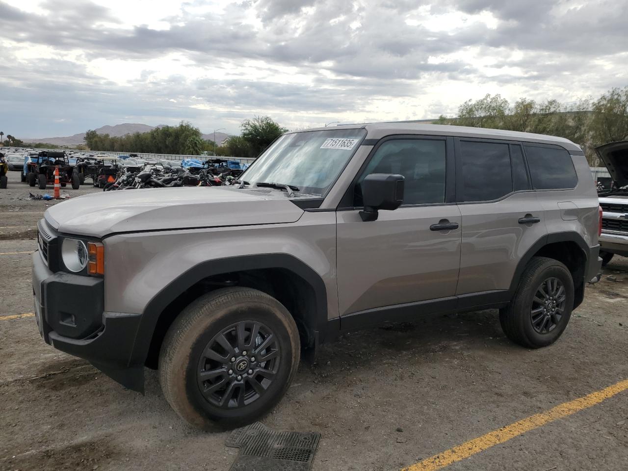 TOYOTA LAND CRUISER BASE