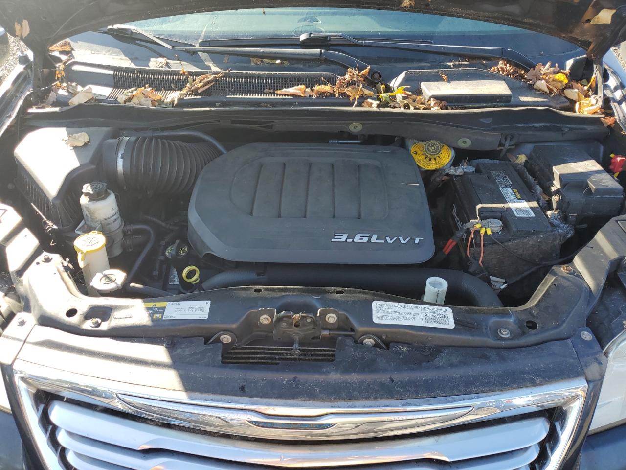 CHRYSLER TOWN & COUNTRY TOURING