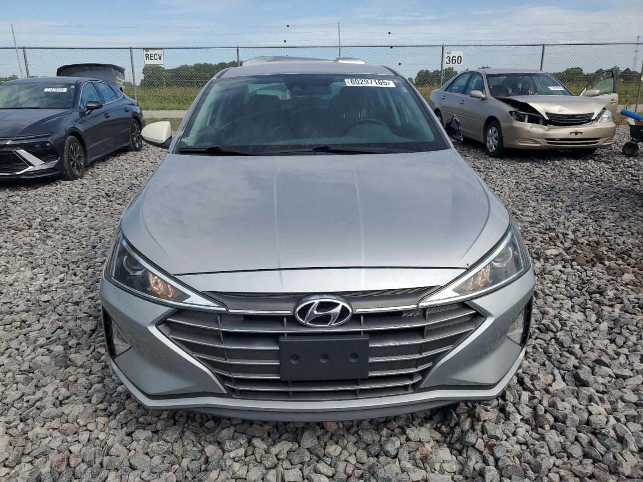 HYUNDAI ELANTRA SEL