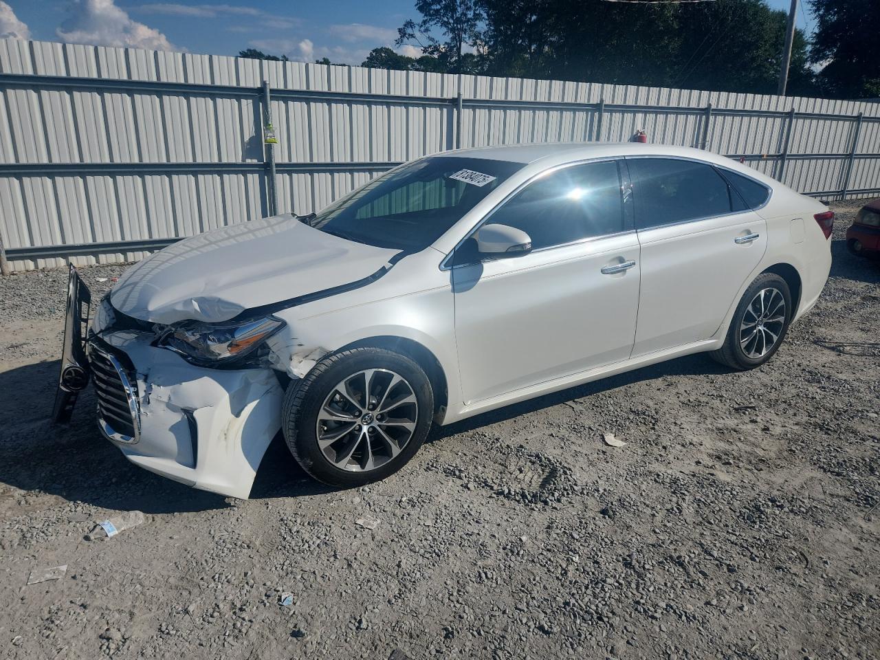 TOYOTA AVALON XLE
