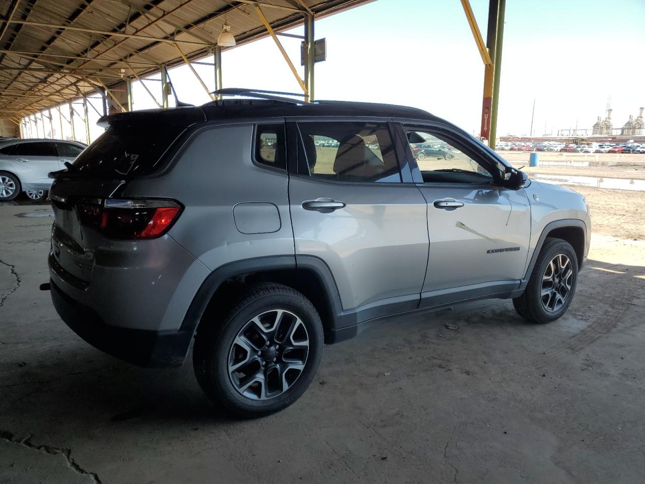 Lot #3318889916 2019 JEEP COMPASS TR