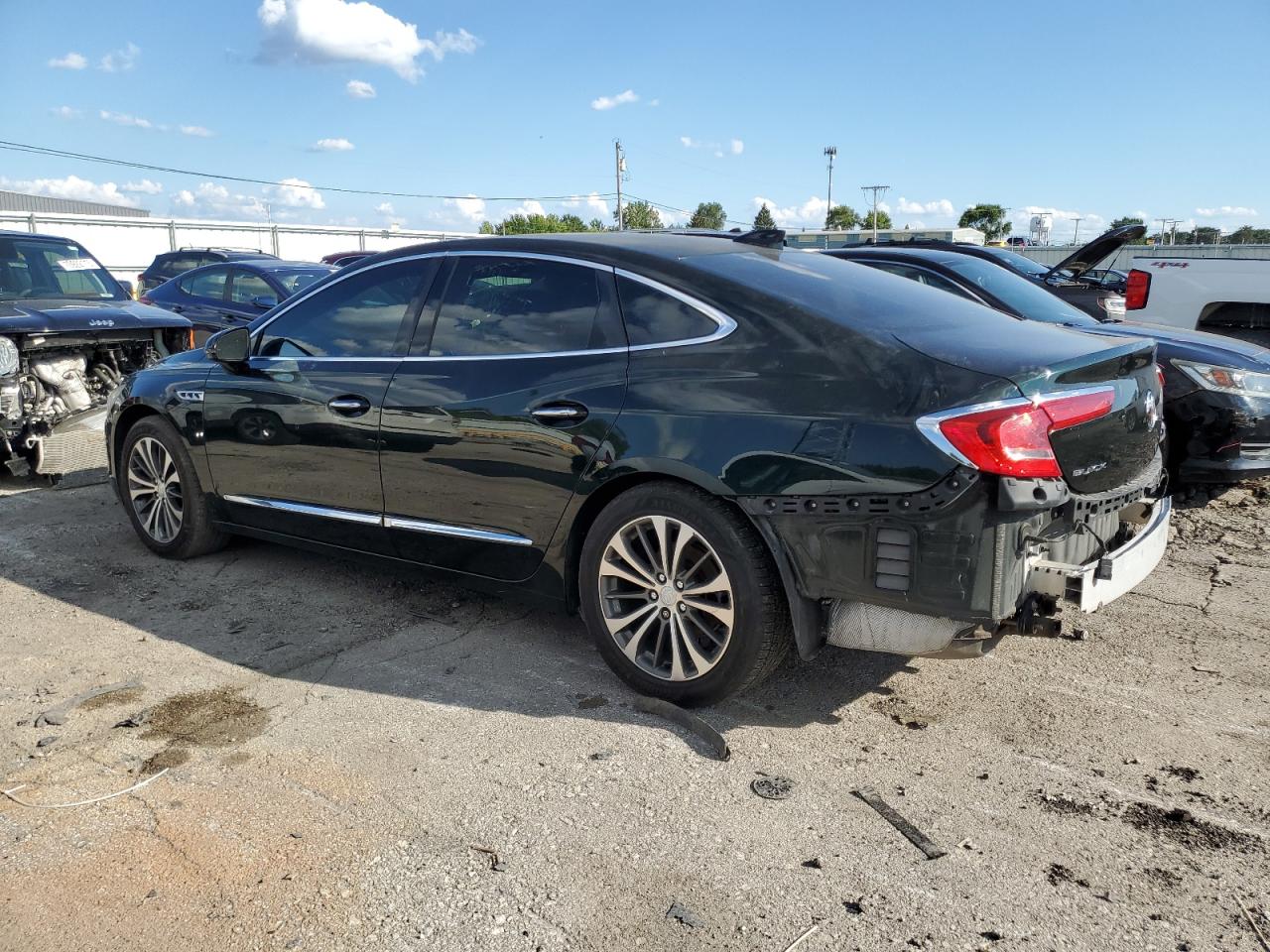 BUICK LACROSSE ESSENCE