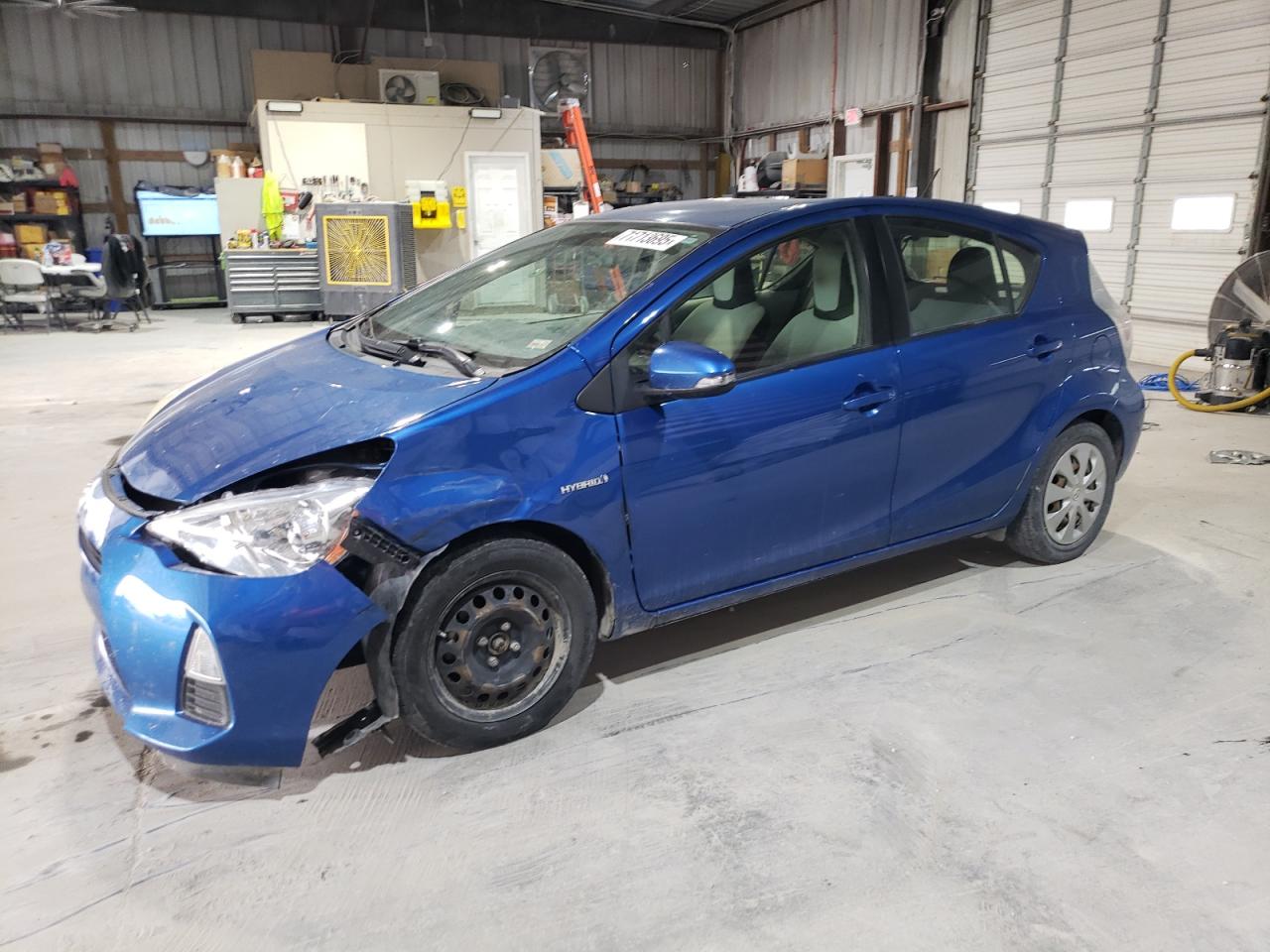 TOYOTA PRIUS C