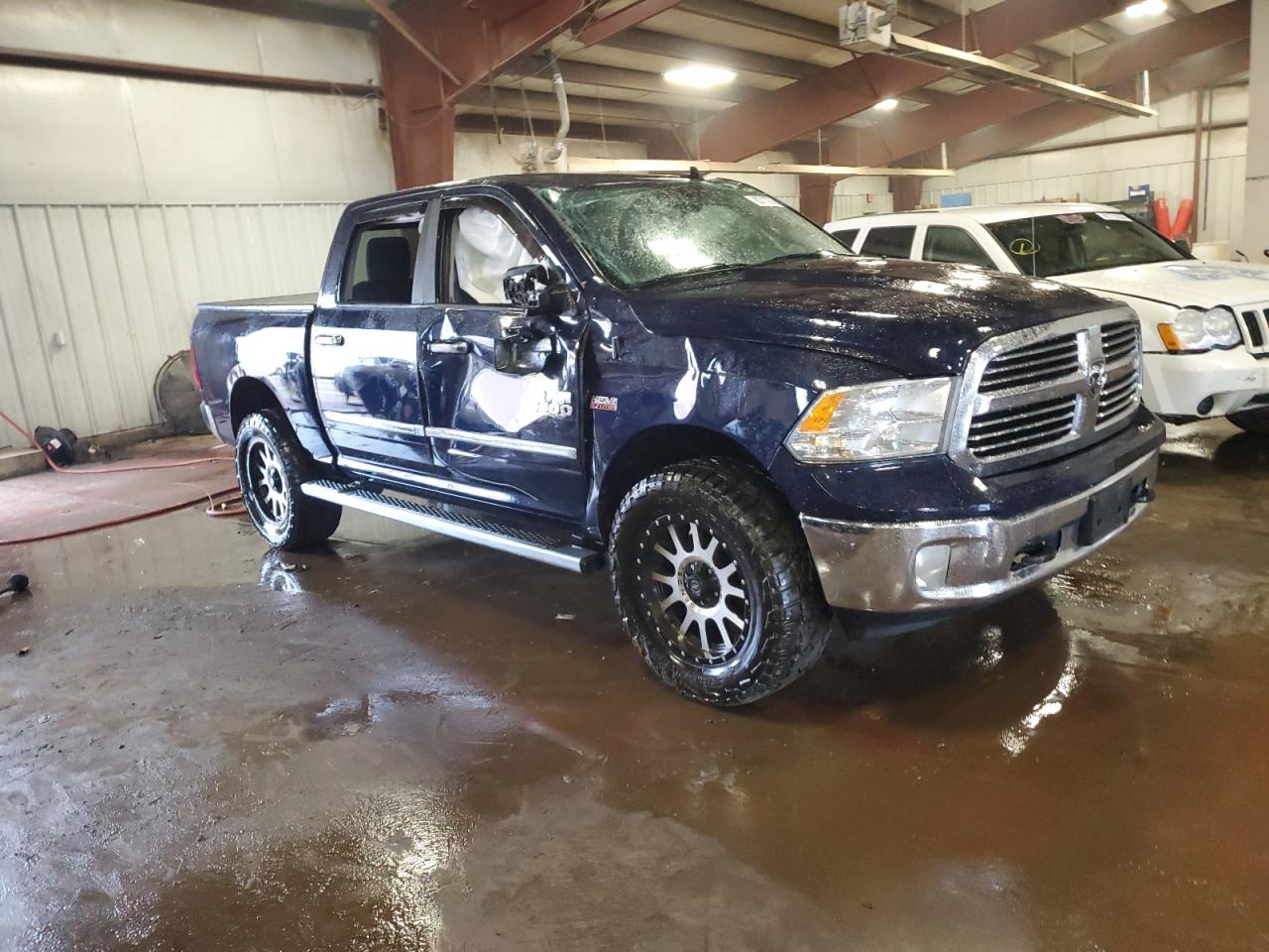 RAM 1500 SLT