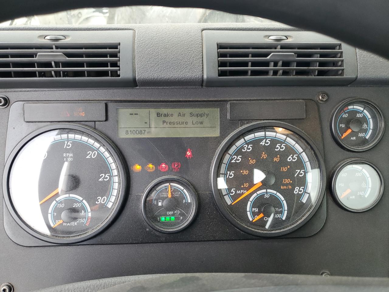 Lot #3246032188 2017 FREIGHTLINER CASCADIA 1