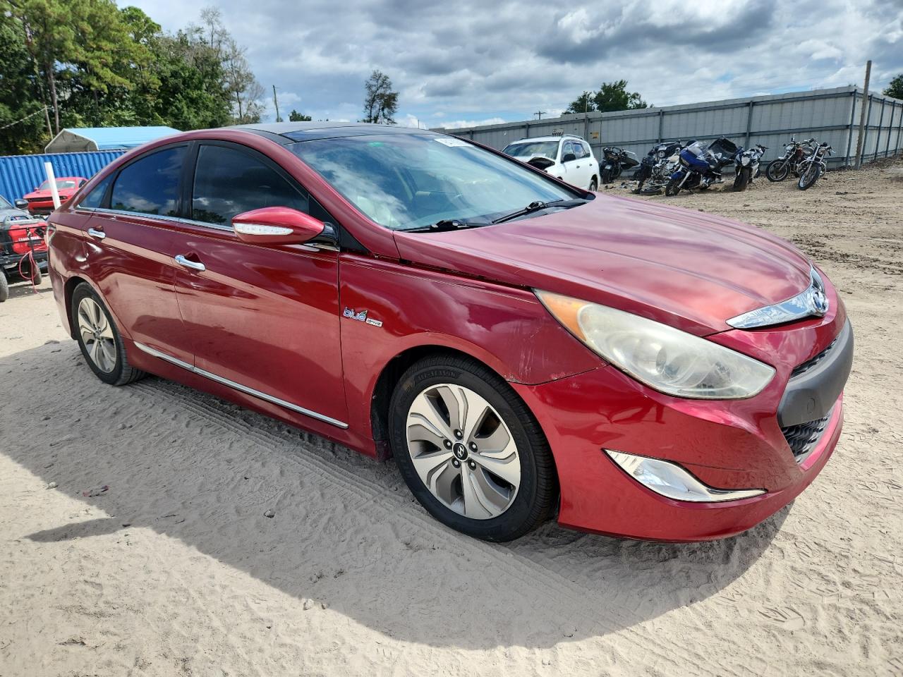 HYUNDAI SONATA HYBRID