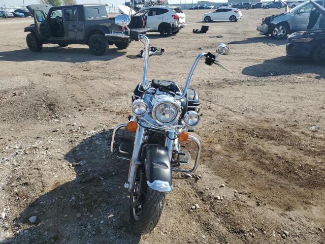 2017 HARLEY-DAVIDSON FLHR ROAD KING 1HD1FBC18HB672518